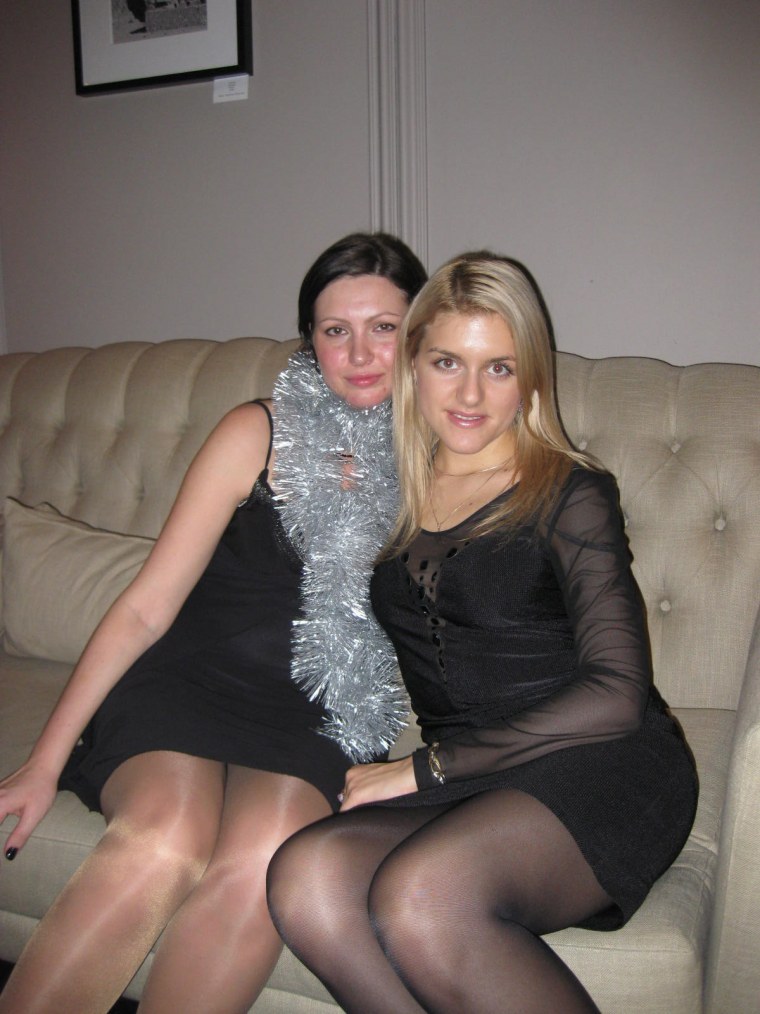 Зрелые подруги в колготках