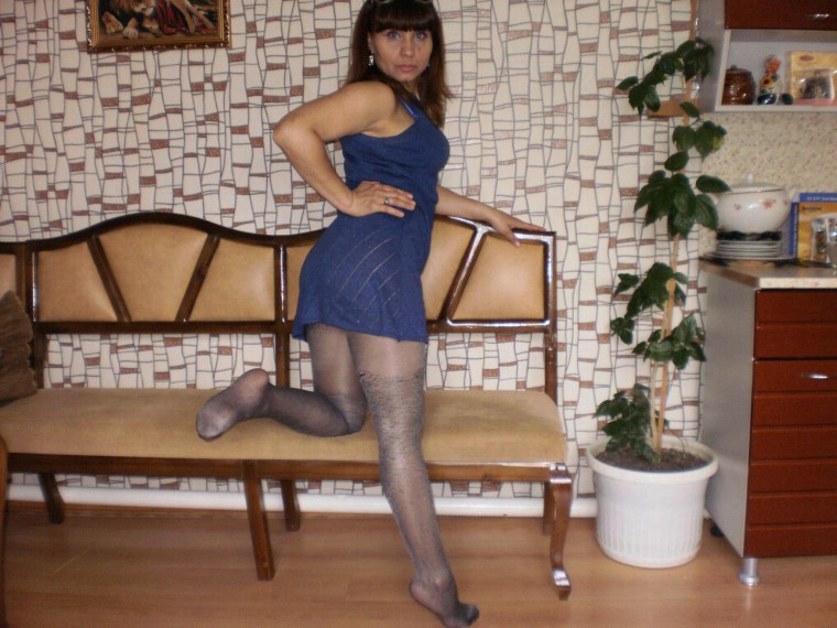 Взрослые женщины в колготках частное