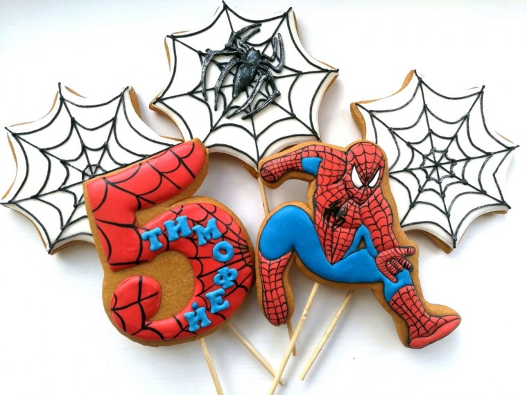 Имбирные пряники человек паук