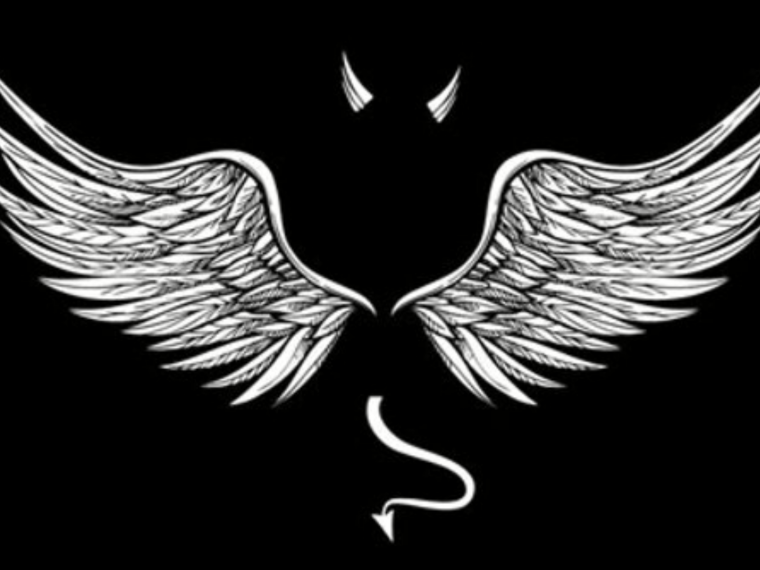 Крылья демона на черном фоне