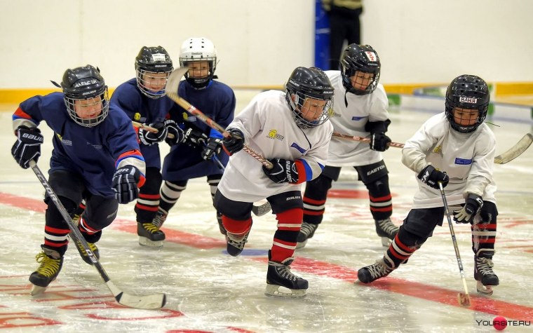 Детский хоккей с шайбой