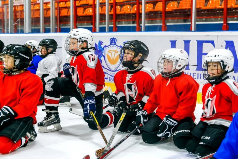 Маленький хоккеист