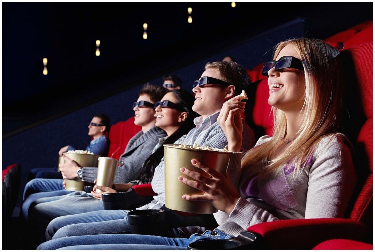 Зрители в кинотеатре