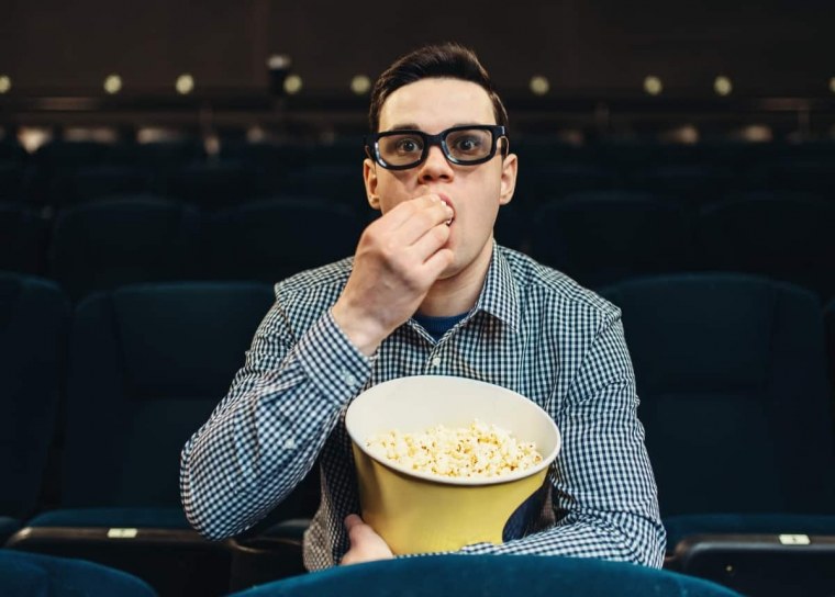 Зрители в кинотеатре