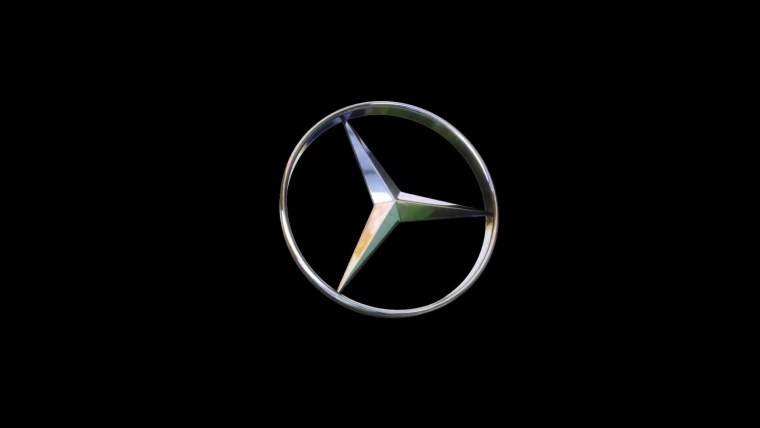 Знак Mercedes Benz