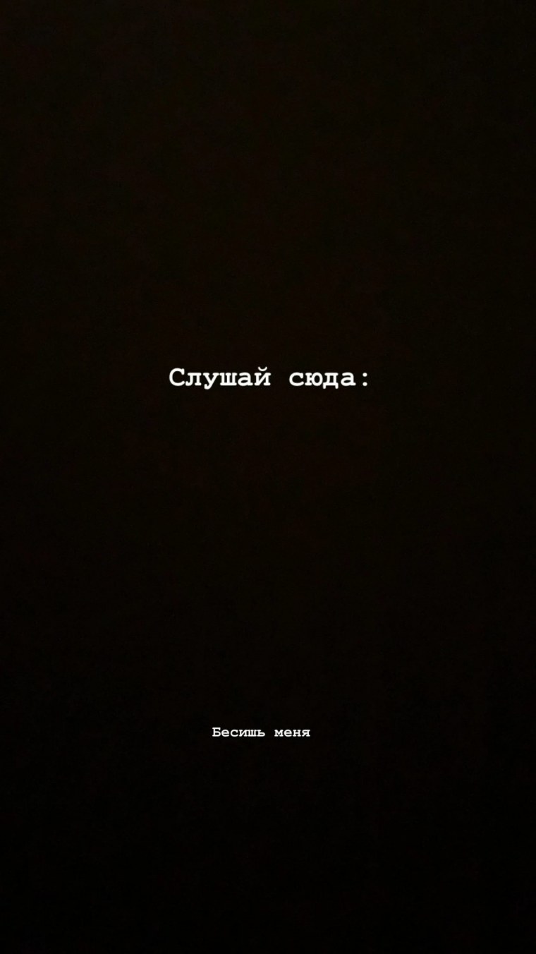 Авокадо на желтом фоне обои