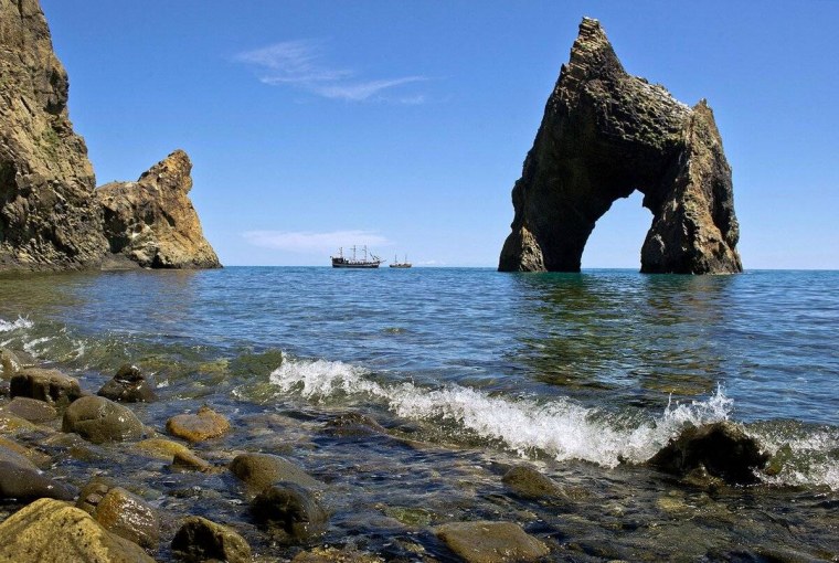 Из Керчи в Феодосию