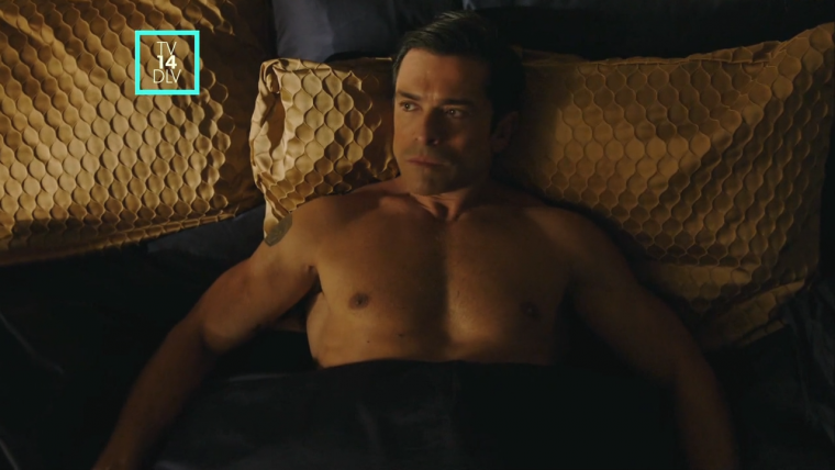 Марк Консуэлос Mark Consuelos голый