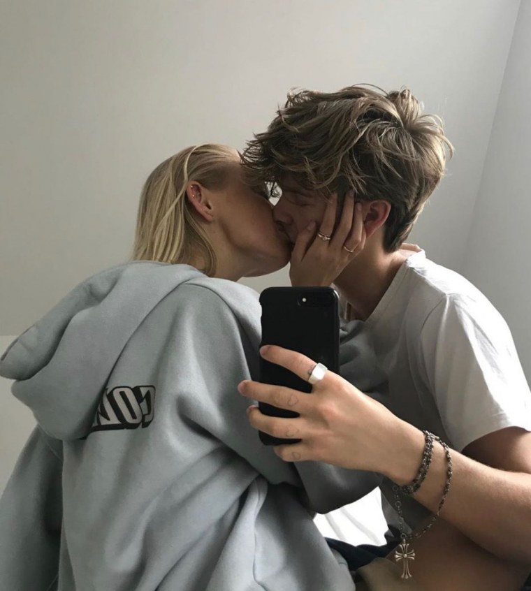 Эстетика пары подростков