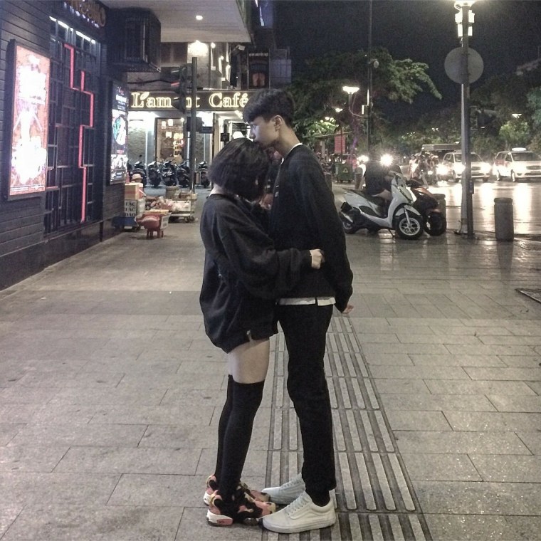 Корейские парочки на улице
