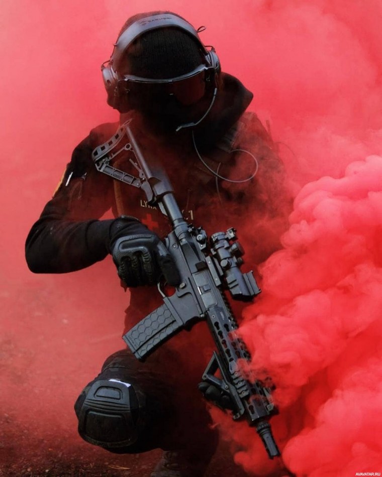 Солдат в дыму