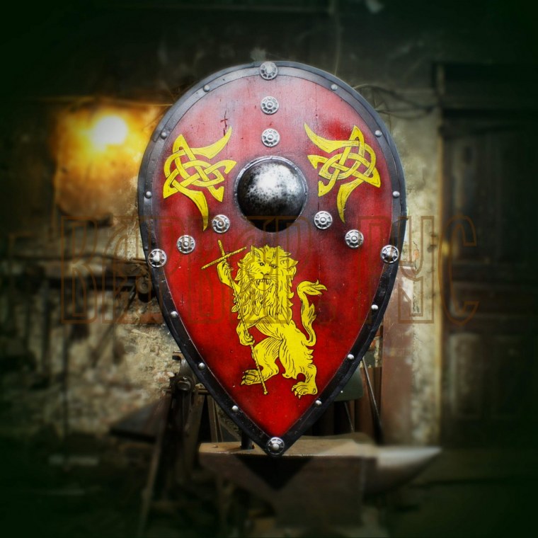 Каплевидный щит на Руси