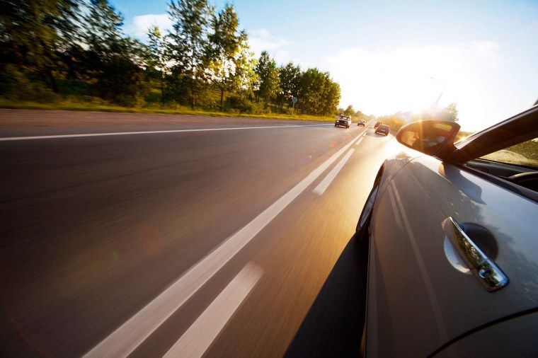 Автомобиль в пути