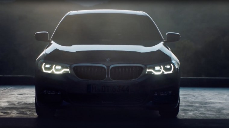 BMW g30 в темноте