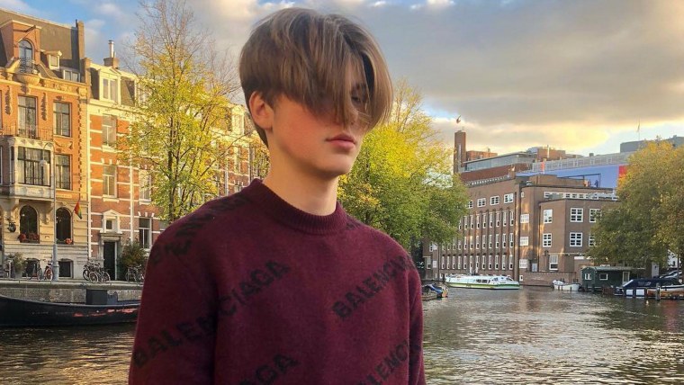 Руэл Ван Дейк певец