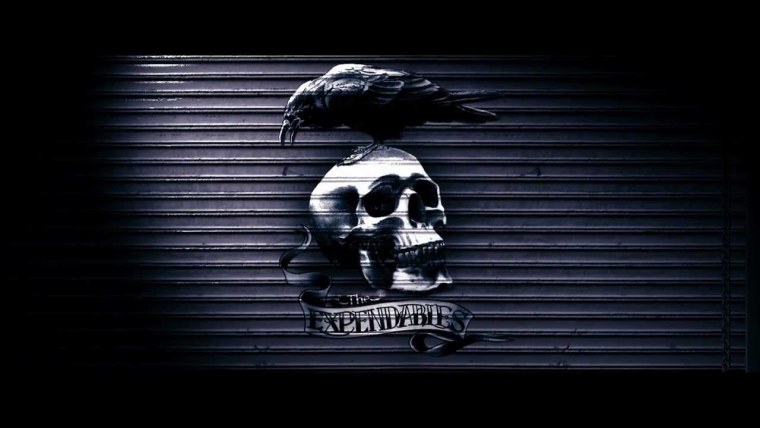 Неудержимые эмблема