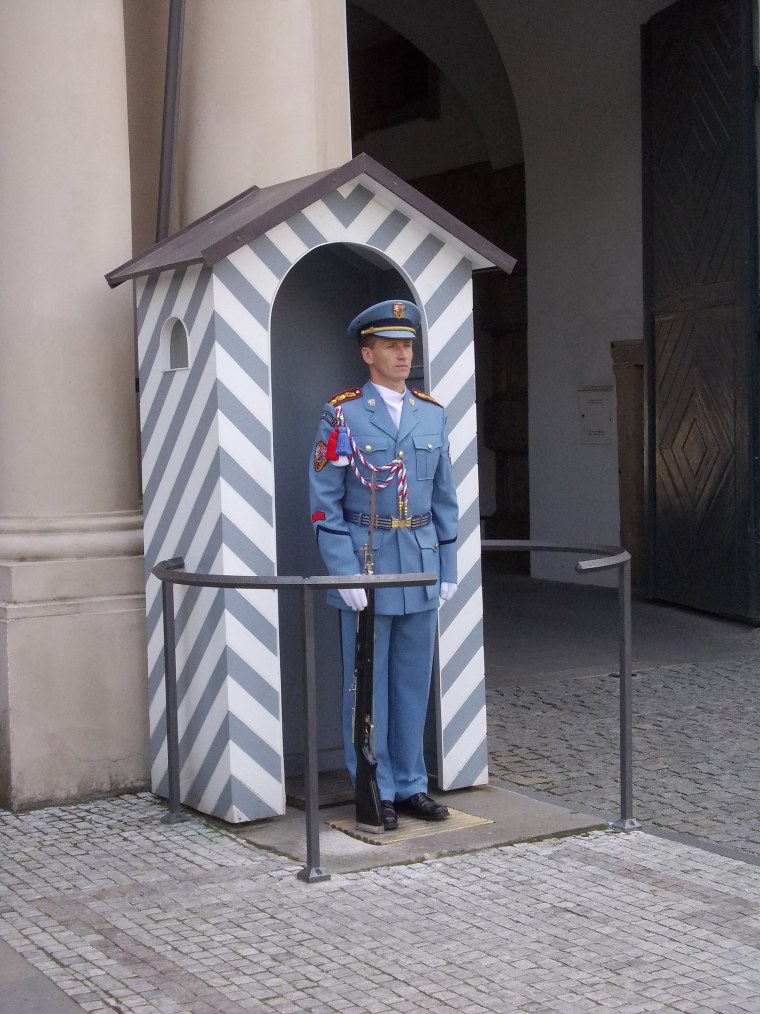 Караульный солдат