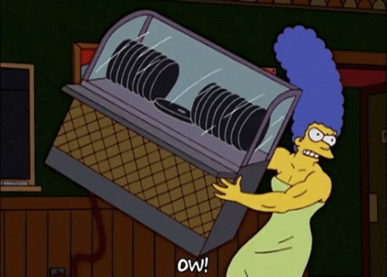 Мускулистая мардж симпсон