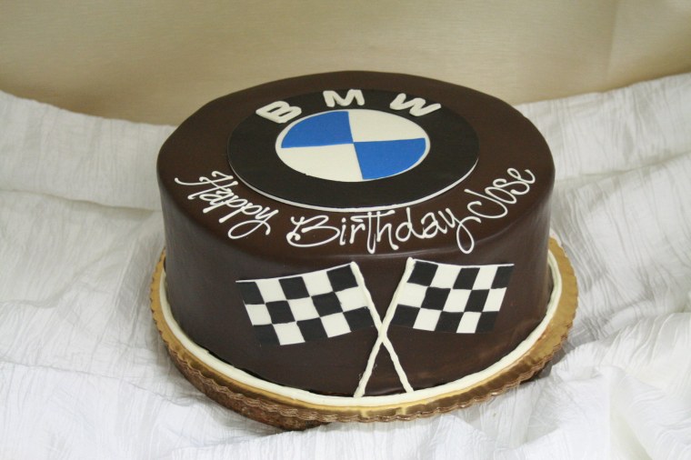 Торт с машиной БМВ е39