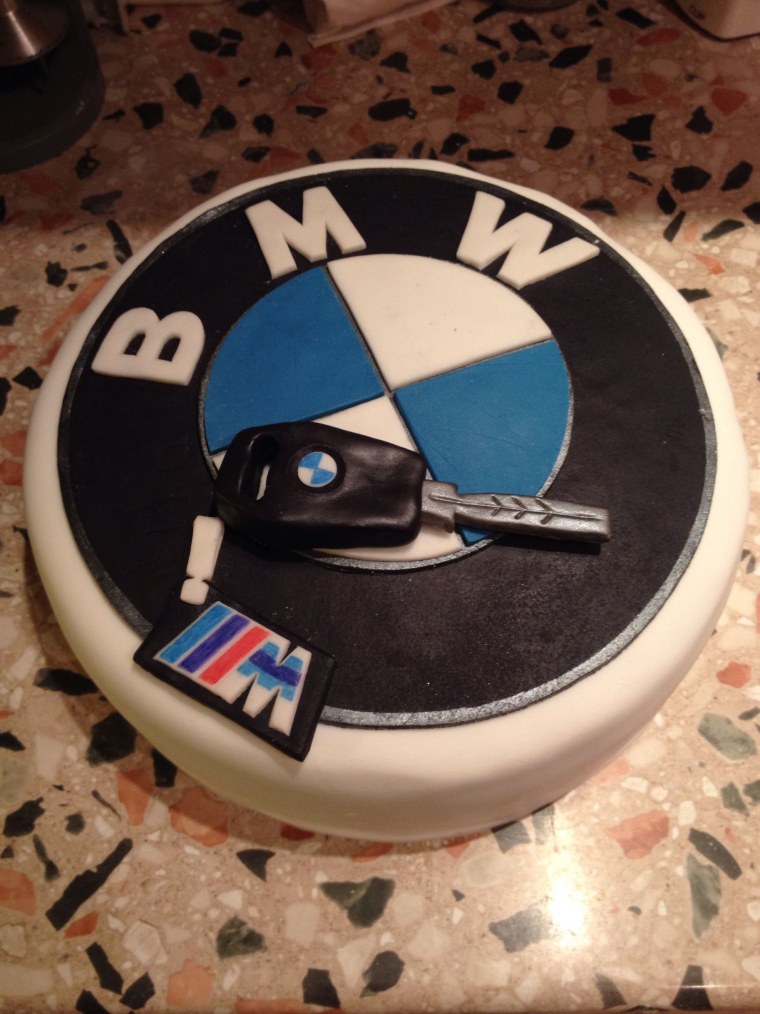 Торт для мальчика BMW