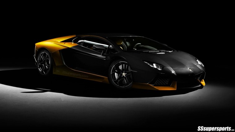 Lamborghini Aventador Yellow Black