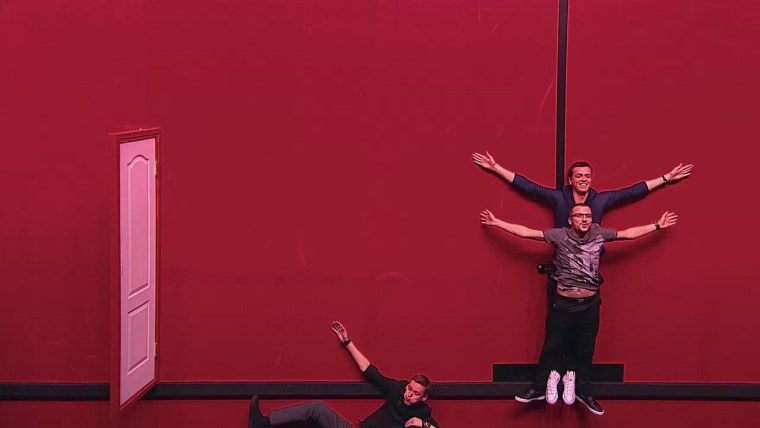 Импровизация красная комната Антон и Арсений