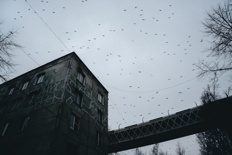 Мрачные пятиэтажки