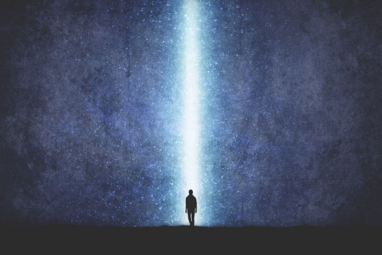 Человек в Луче света