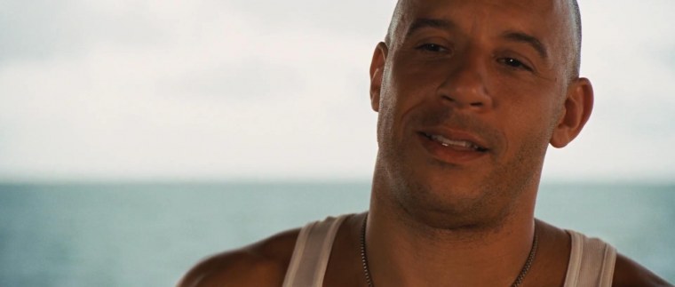 Доминик Торетто с ружьем