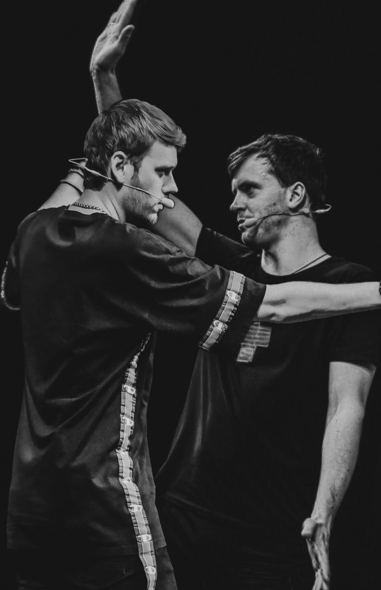 Антон шастуни арсенийпопов