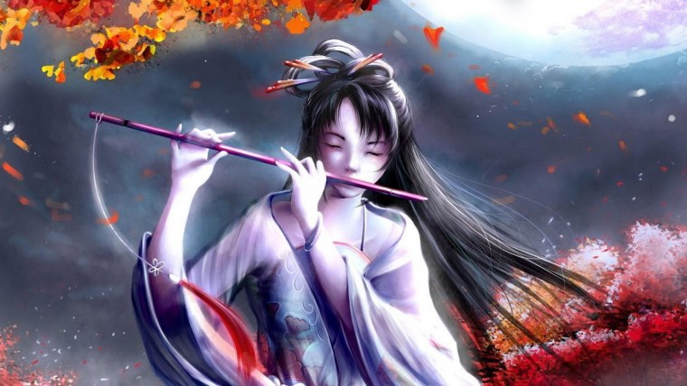 Девушка в кимоно играет на флейте