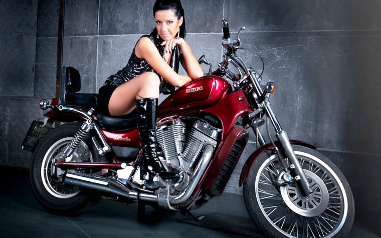 Девушки и чопперы