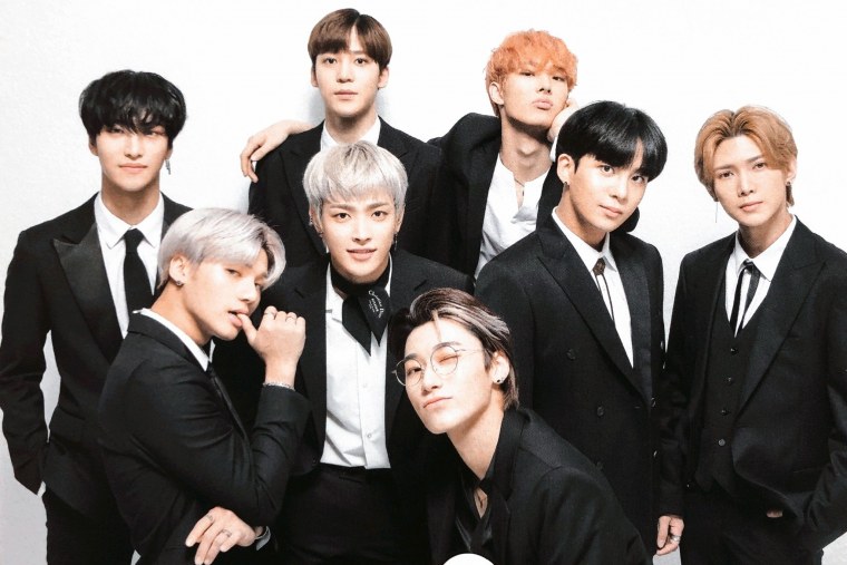 Группа ATEEZ 2021