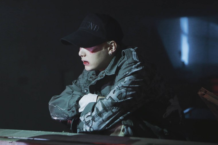 Избитый мин Юнги