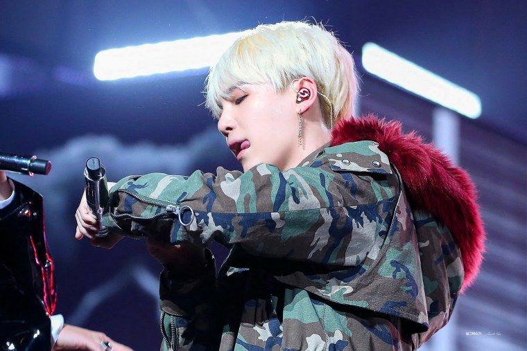 БТС Шуга Agust d