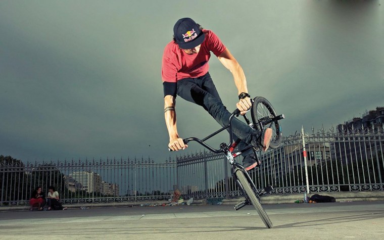 Крутые трюки на самокате