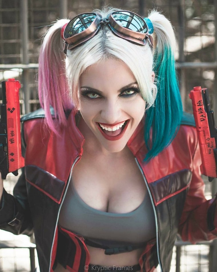 Косплеерши Харли Квинн