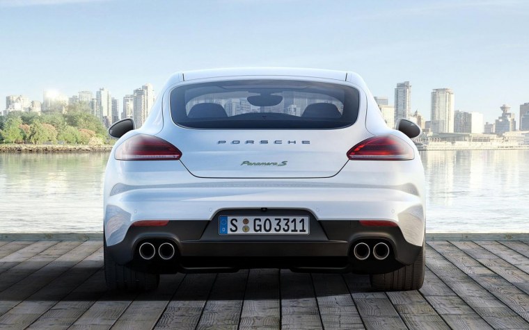 Porsche Panamera Turbo s 2013