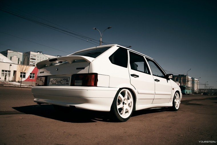 ВАЗ 2114 белая 4к