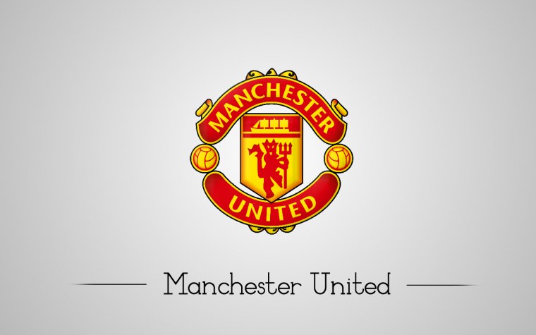 Манчестер Юнайтед эмблема на белом фоне