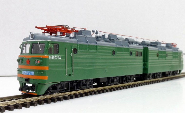 Модель электровоза вл-80