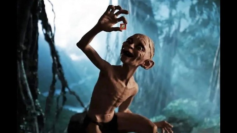 Властелин колец Голлум с кольцом