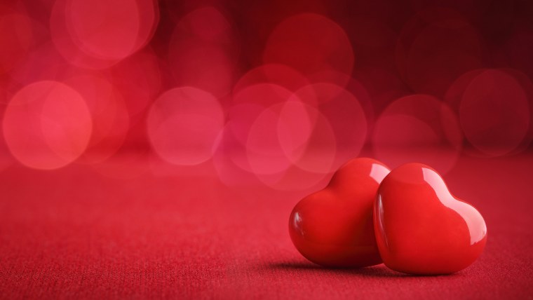 Сердце на Красном фоне