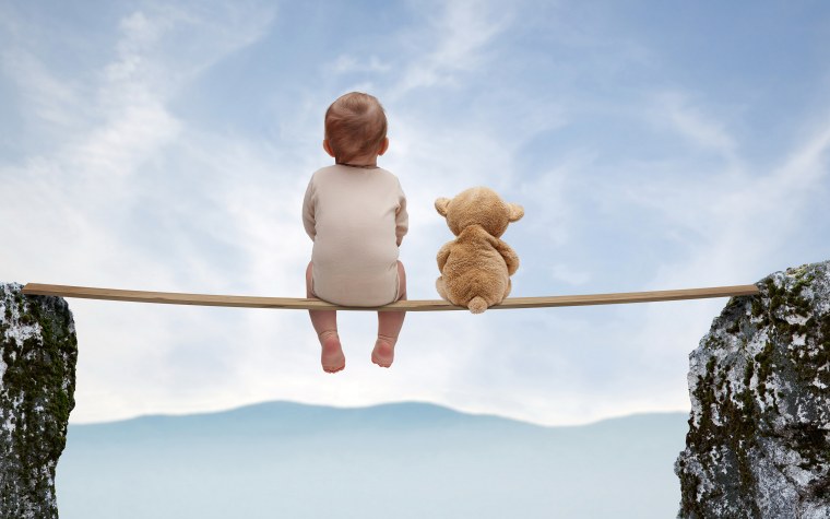 Ребенок у окна