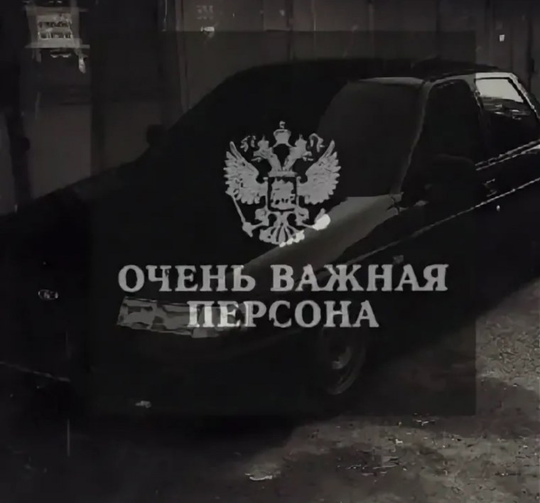 Вебкам модель на кровати