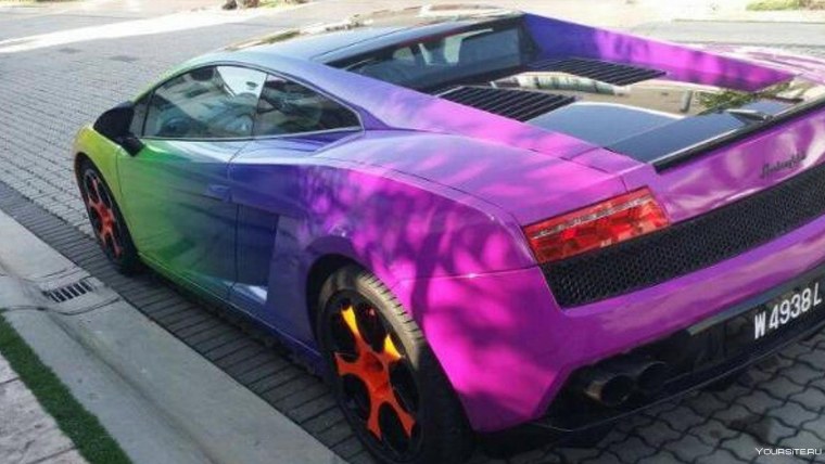 Феррари 6ix9ine Радужная