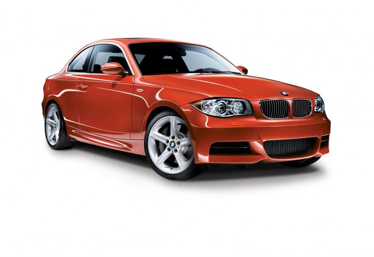 Машина на прозрачном фоне для фотошопа