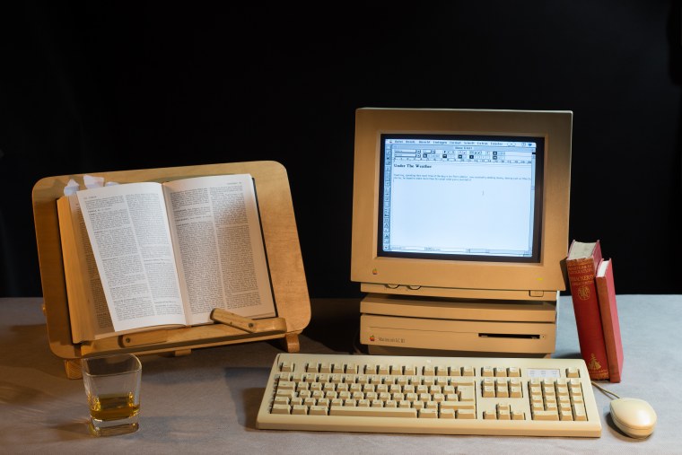 Компьютер в стиле ретро