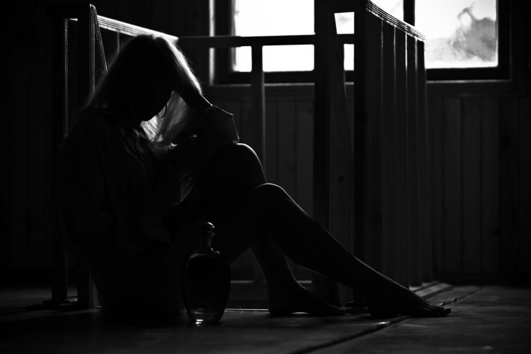 Грустная девушка