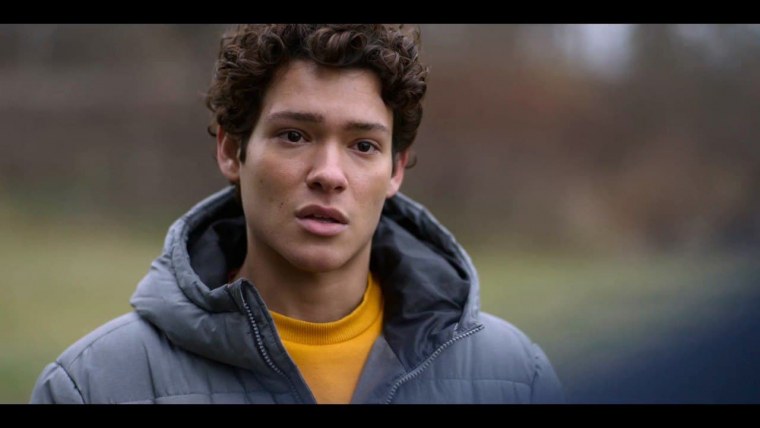 Молодые монархи» (Netflix, 2021),